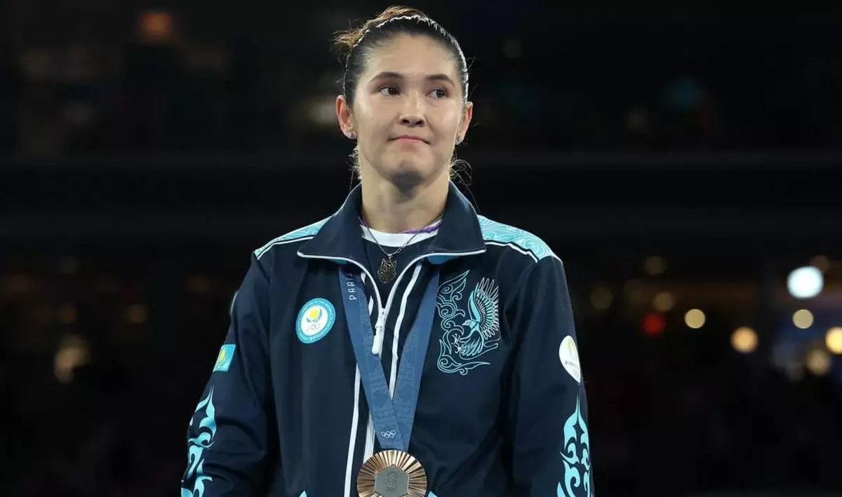 “Жасың өтіп кетті деді”: Үш дүркін әлем чемпионы Назым Қызайбай жанкүйерлеріне бар сырын ақтарды