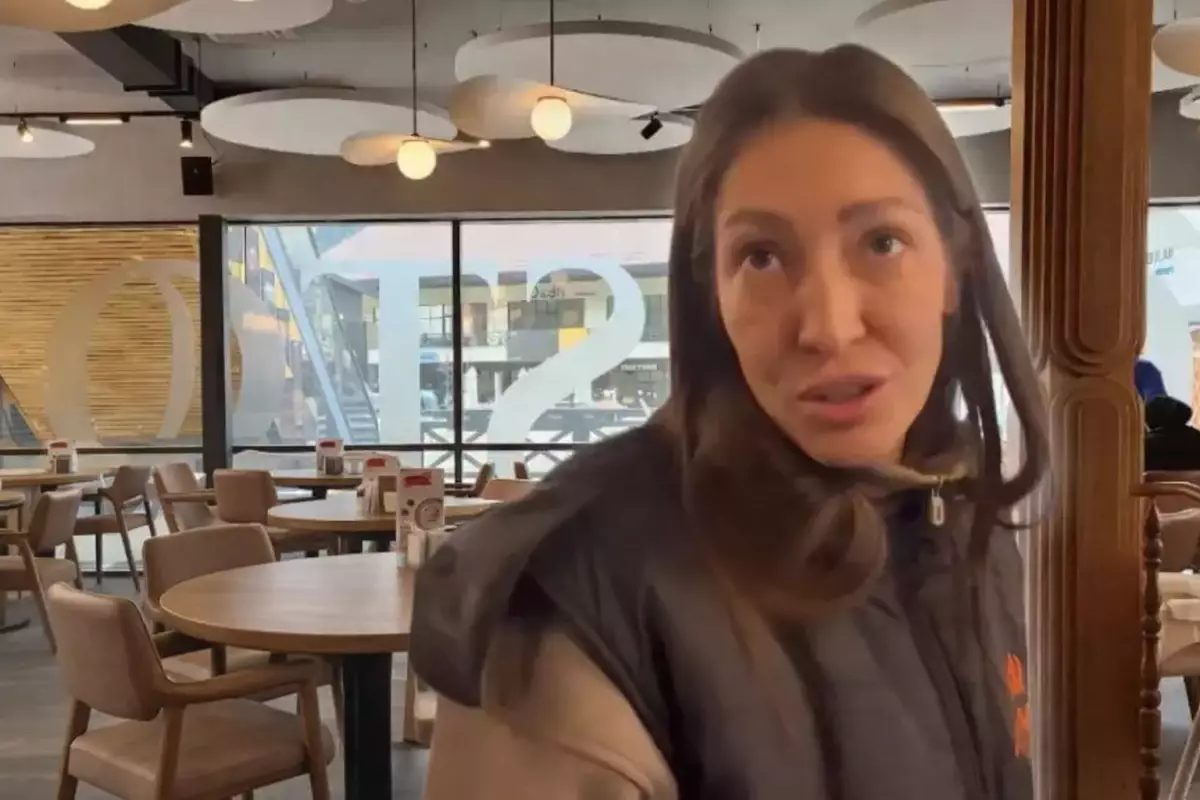 Қазақ тілінде қызмет көрсетуден бас тартқан мейрамхана әкімшісі жұмыстан босатылды