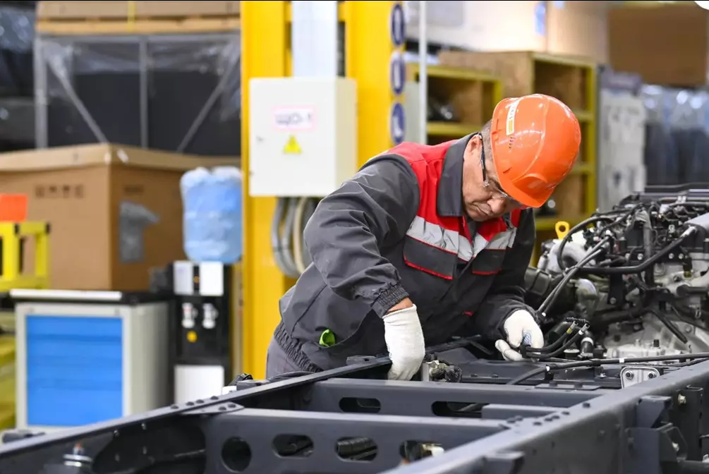 Токаев поручил усилить безопасность на предприятиях Астаны