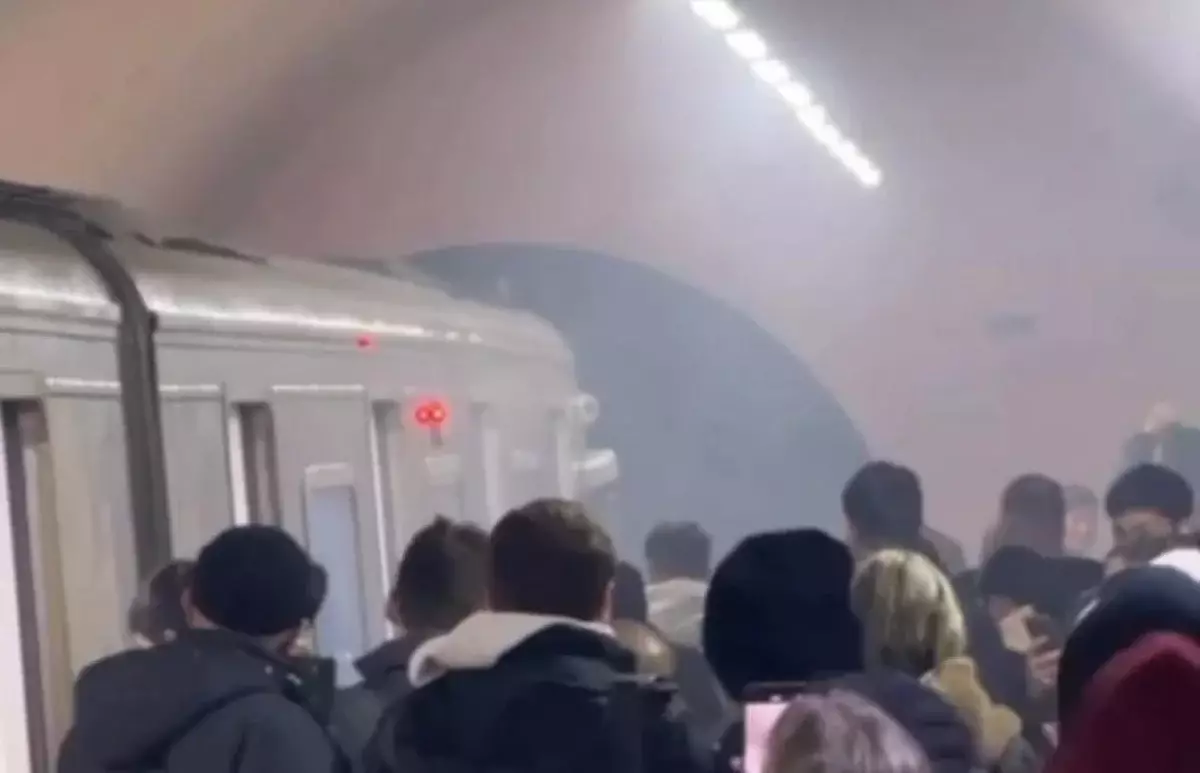 Алматы метросынан түтін шығып, төтенше жағдай орын алды (ВИДЕО)