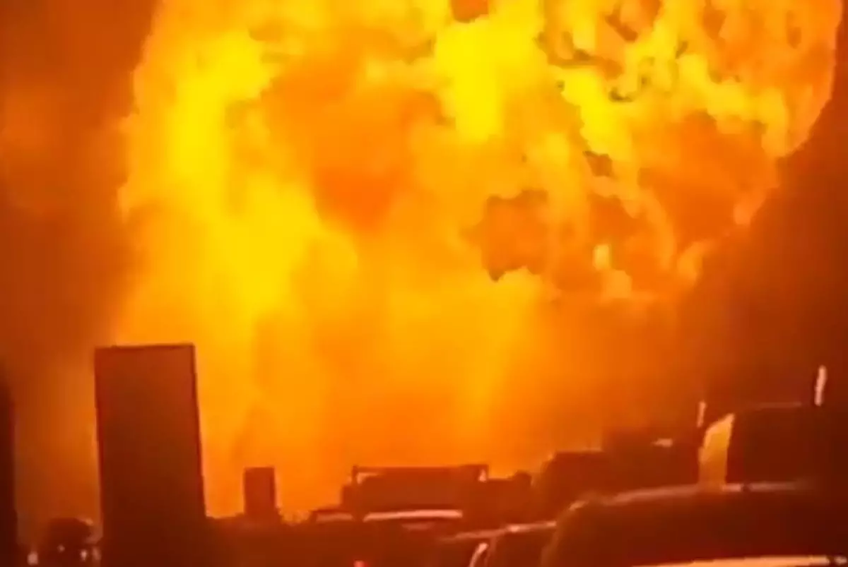 Мощный взрыв газа после ДТП произошел на автостраде в Италии