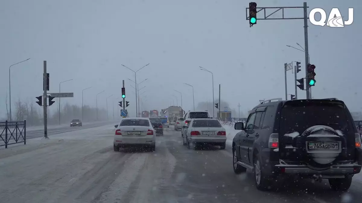 Из-за непогоды закрыта трасса в Атырауской области