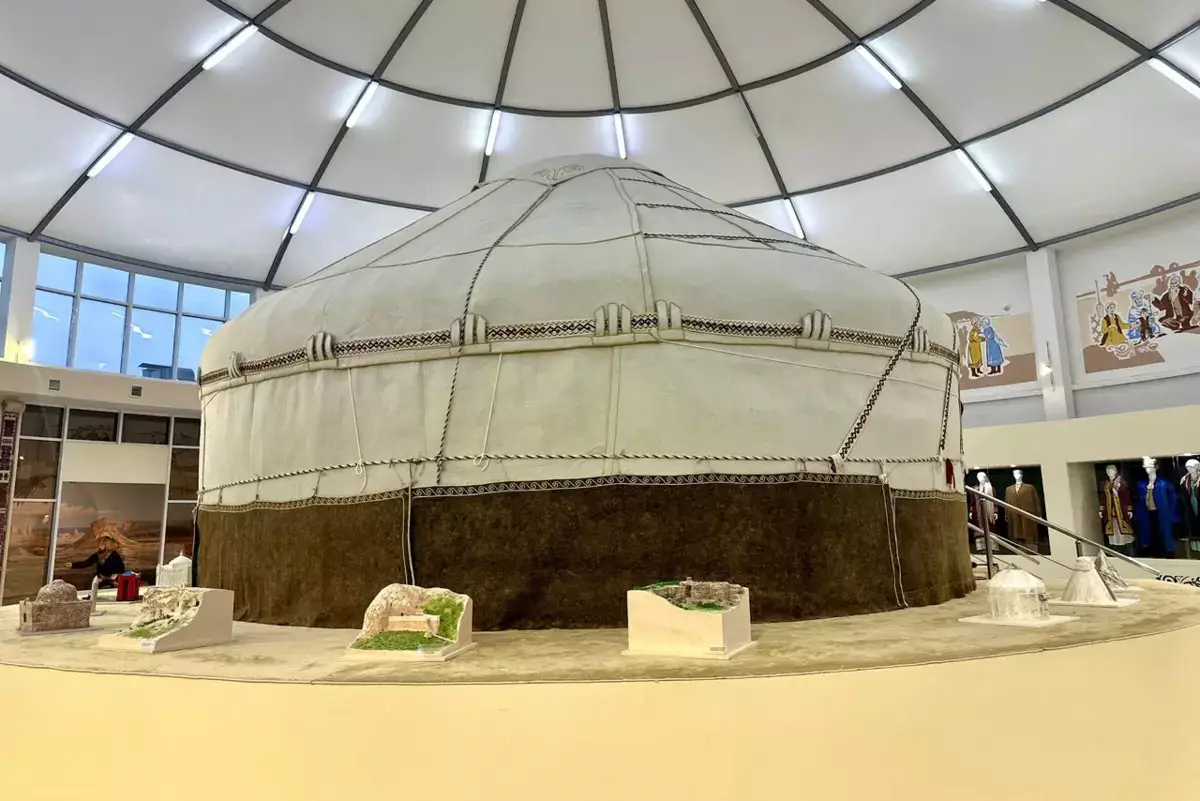 «Серебряный мир» и наследие кочевников: в музее Мангистау открыли новый этнографический зал - новости на Lada.kz 24.12.2025