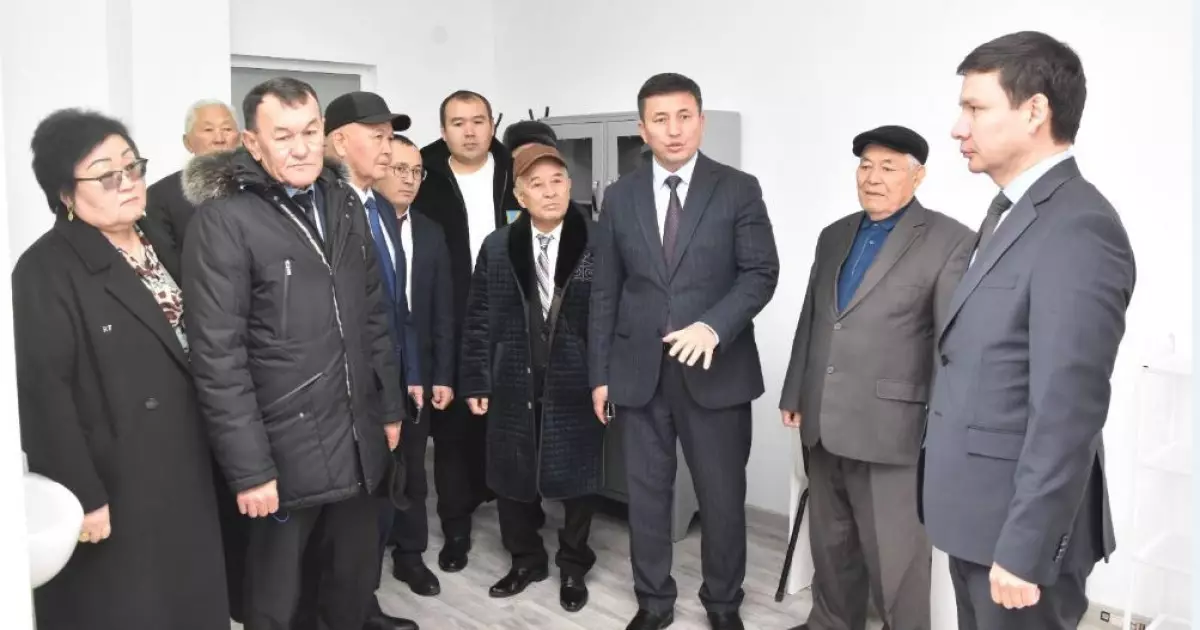   Ауылдағы ағайынға қуаныш сыйлады   