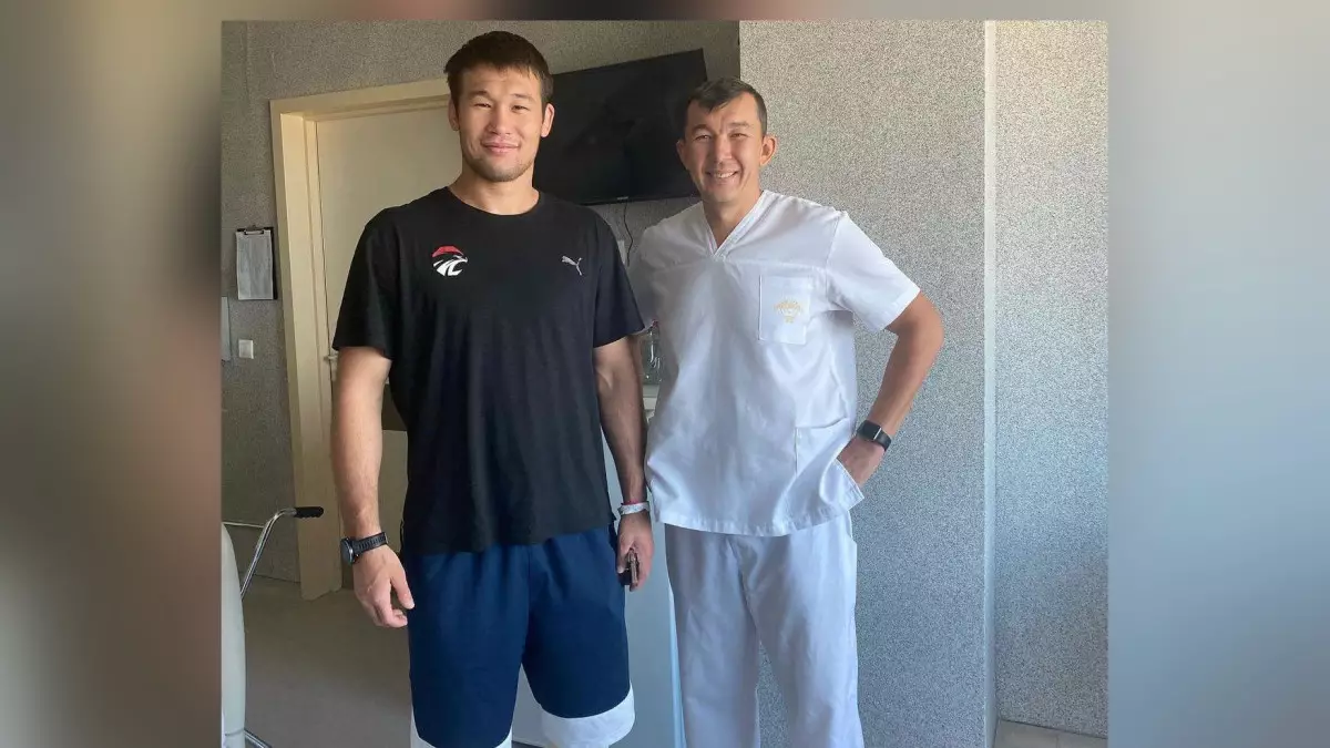 «Разрыв суставов – не приговор»: эксклюзив с казахстанским врачом, вернувшим в UFC Шавката Рахмонова