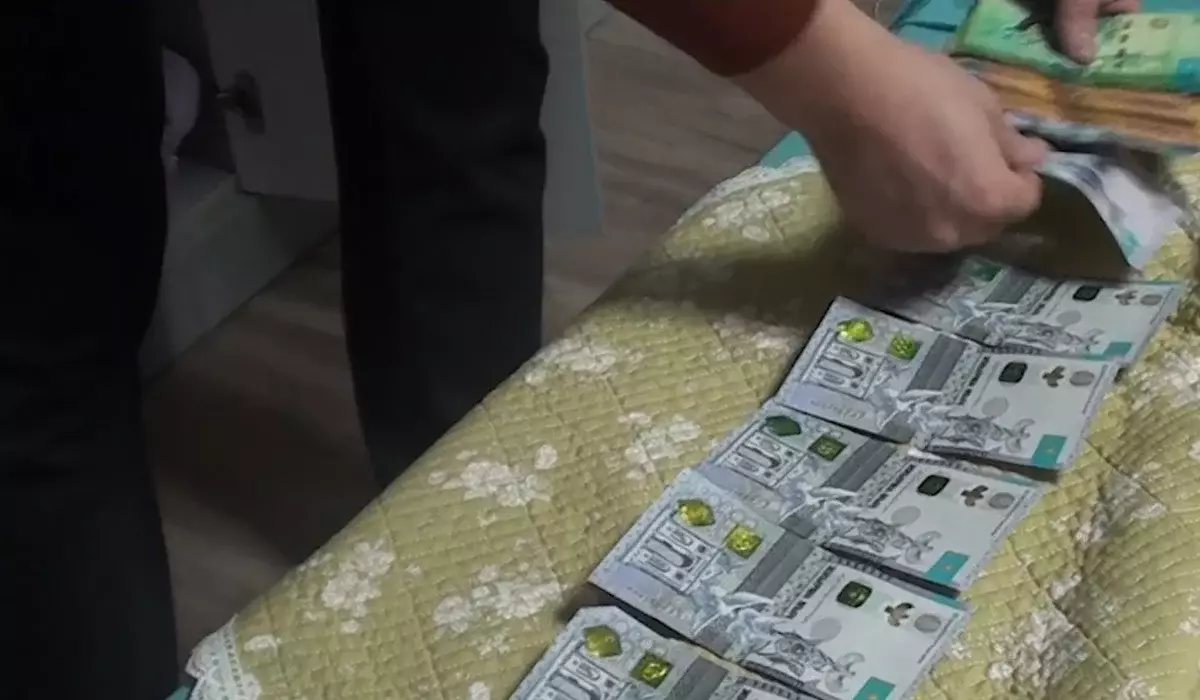 Астанада үлескерлерді алдап, 8 жыл түрмеде отырған адамның елде жоқ жаңа қылмысы әшкере болды (ВИДЕО)