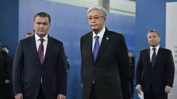 "Менің талаптарымды түсінетін адамды көрдім" - Президент Тоқаев Астана әкімінің мақтауын асырды (ВИДЕО)