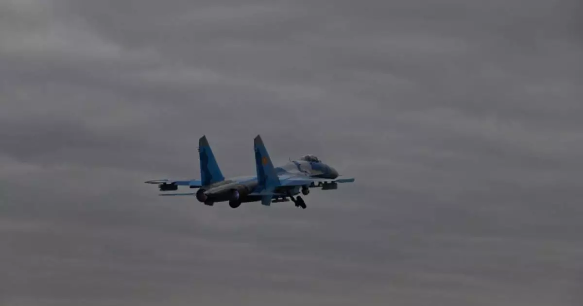  Әскери ұшақтар Бауыржан Момышұлының 115 жылдығына орай оқу-жаттығу өткізді 