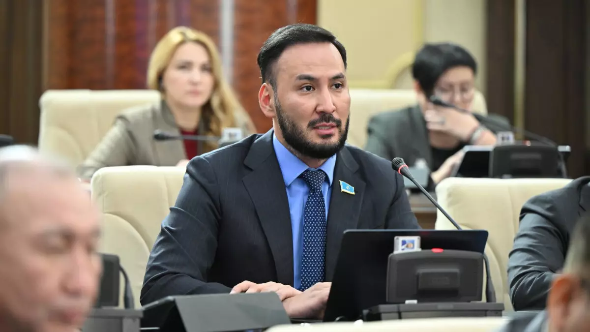 Кәсіпкерлікті дамыту үшін Сингапур моделі керек. Депутат ұсынысы