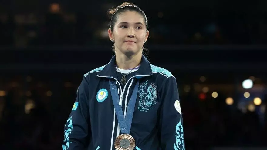 «Маған сенбеді». Назым Қызайбай жасы мен мансабы туралы ашық айтты