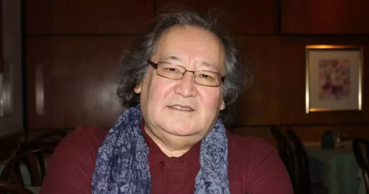  `Көбелек қуып кеттім... Қыздар жігітке емес, тұрақтылыққа тұрмысқа шығады` – Болат Атабаев (ВИДЕО) 