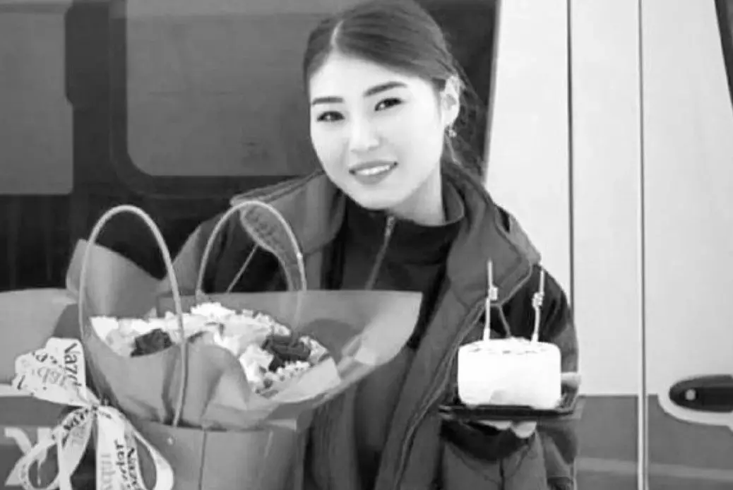 В Астане открыли мемориальную доску в память о фельдшере