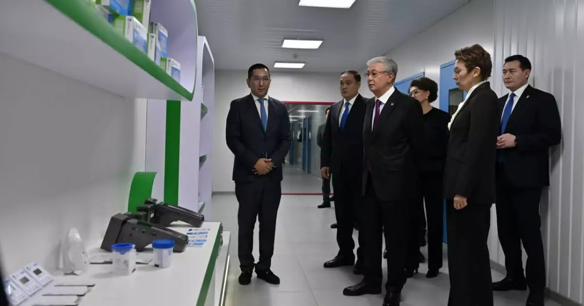  Президент Жамбыл облысындағы фармацевтикалық кәсіпорындардың қызметімен танысты 