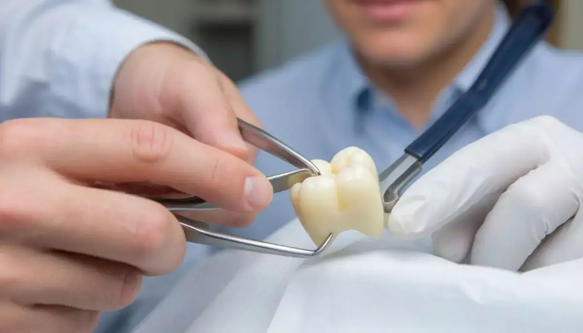 Задержана банда стоматологов, удалявших пациентам здоровые зубы - новости на Lada.kz 25.12.2025