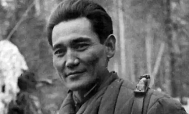 Бауыржану Момышулы присвоят звание «Халық қаһарманы»