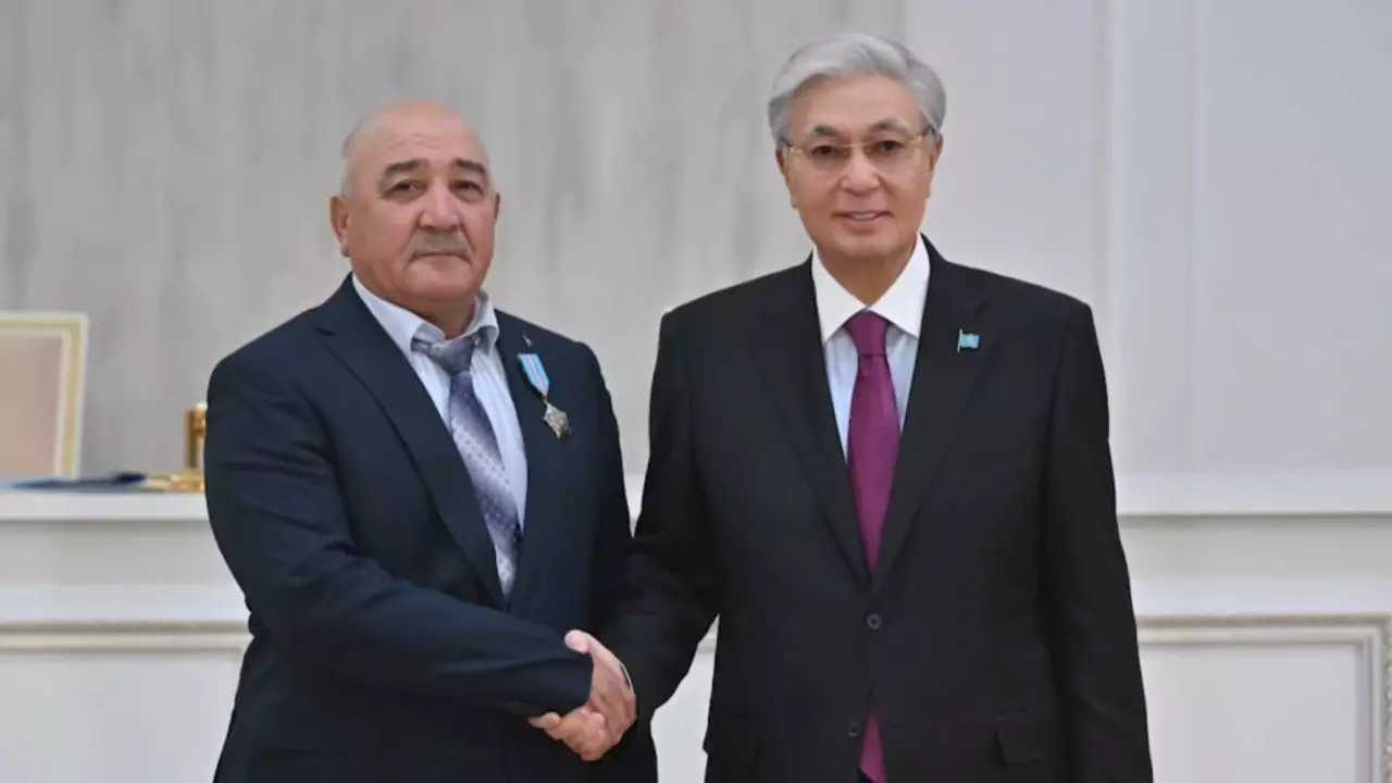 Президент Жамбыл облысының бір топ азаматын марапаттады