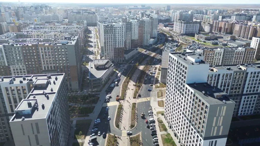 Как в Астане за год обновили дороги и транспортную сеть