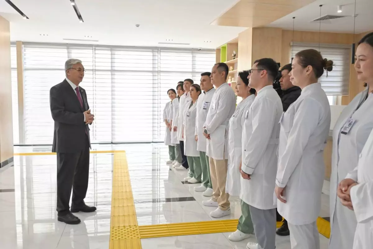 Тоқаев Тараздағы аритмология клиникасының жұмысын тексерді