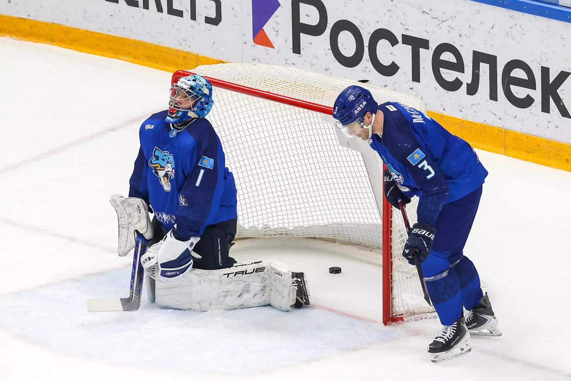 «Барыс» потерпел третье домашнее поражение подряд