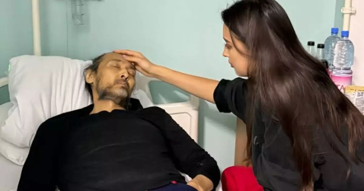  `Сенбеңіздер, өтінемін`: Ауыр дертке шалдыққан актердің қызы шұғыл хабар таратты (ФОТО) 