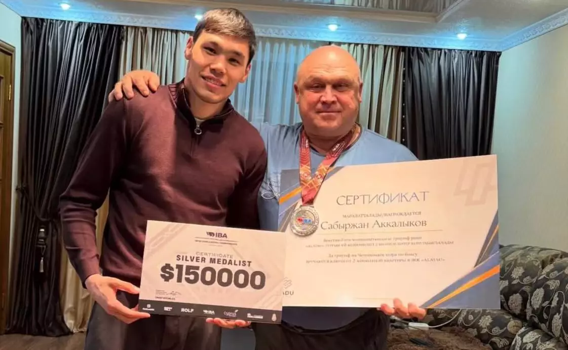 Әлем чемпионатының күміс жүлдегеріне қарағандылық кәсіпкер пәтер сыйлады