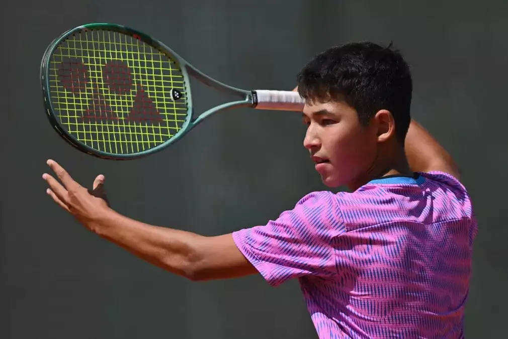 14-летний теннисист из Казахстана признан зарубежным игроком года в Европе