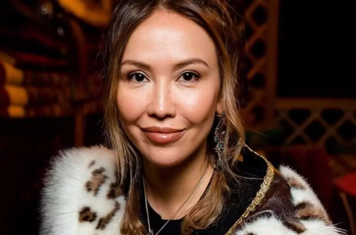 Алименты по-жёсткому: бывшая жена экс-министра объяснила, что действительно работает