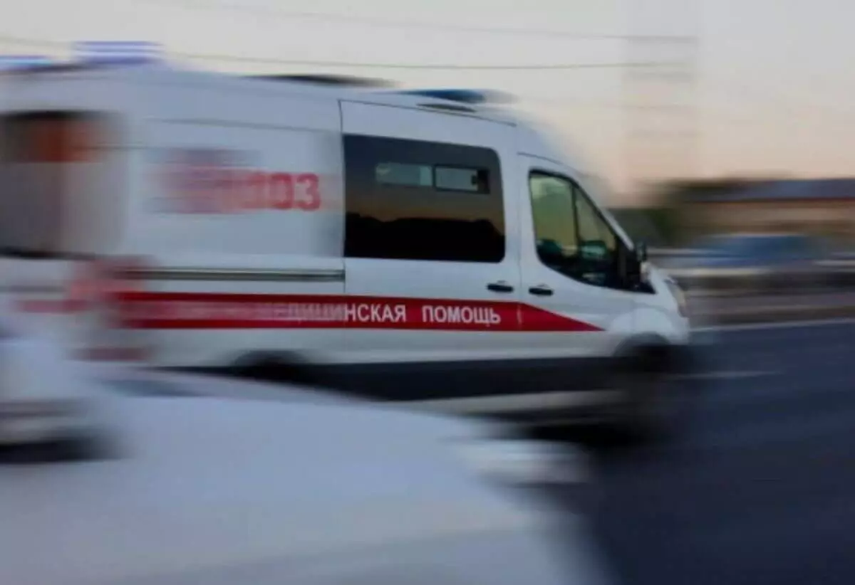 Сердце остановилось у парня после удара током у подъезда в ВКО