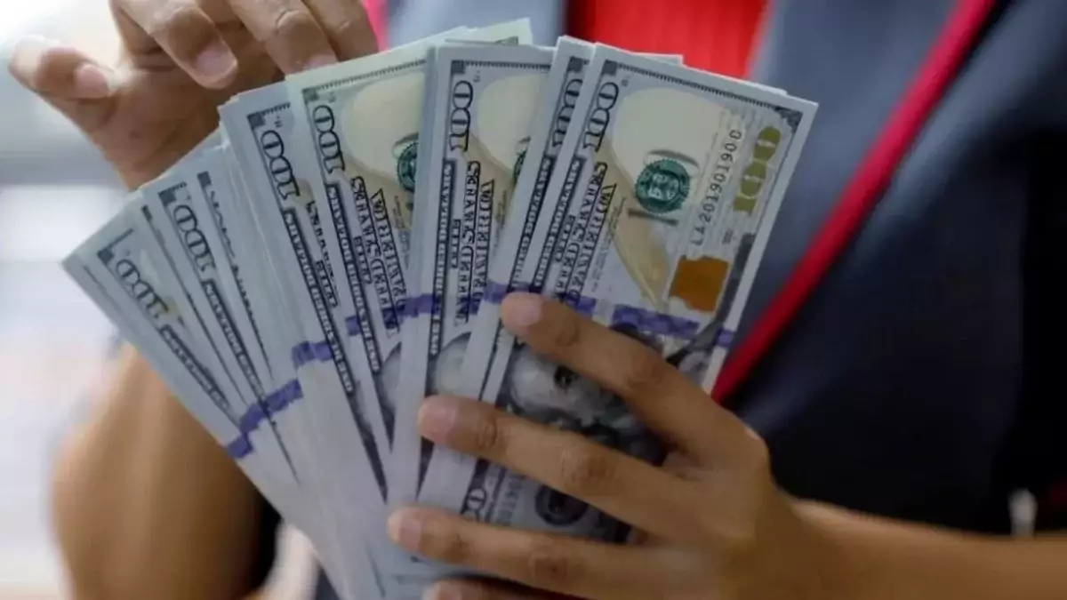 Доллар и евро резко выросли в Казахстане к утру 26 декабря