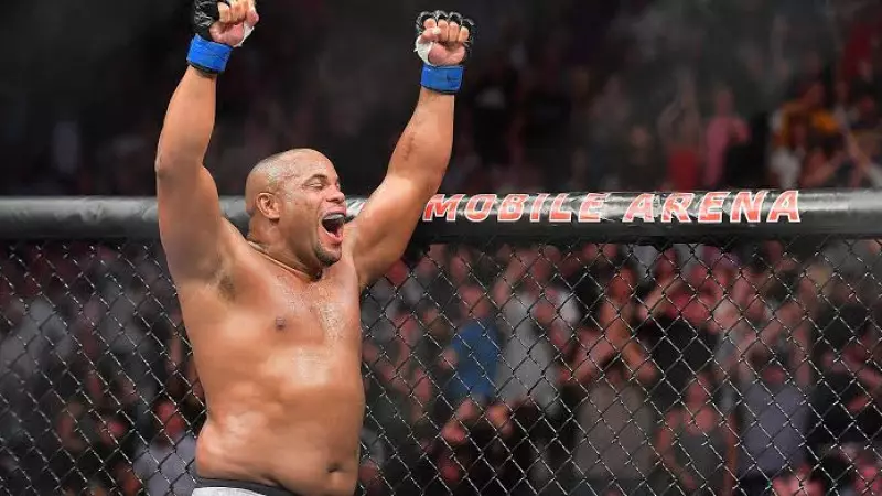 Әлемдегі екі үздік ММА файтері аталды