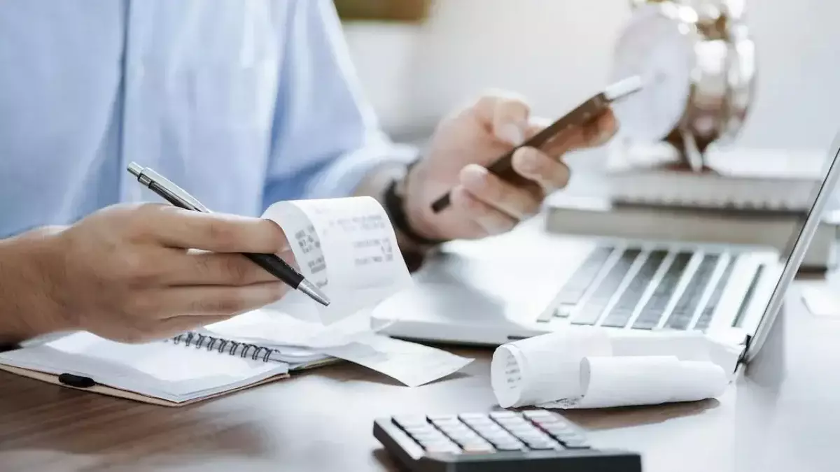 Рейды и проверки: с 2026 года налоговики получат новые полномочия