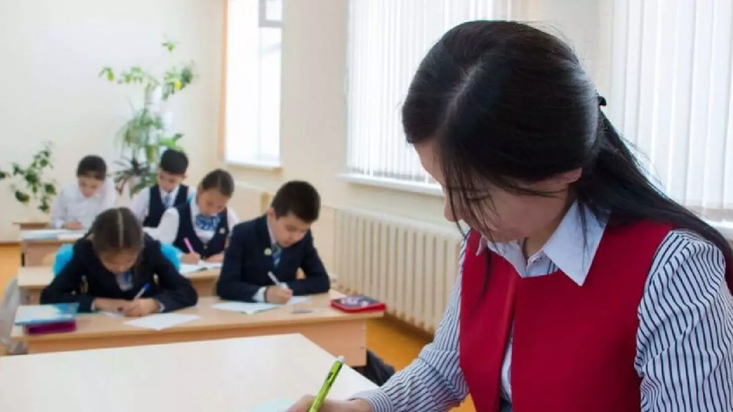 "Бағасын жөндеп берші": Тілемсек ата-ана мектепке жүгіретін маусым ашылды