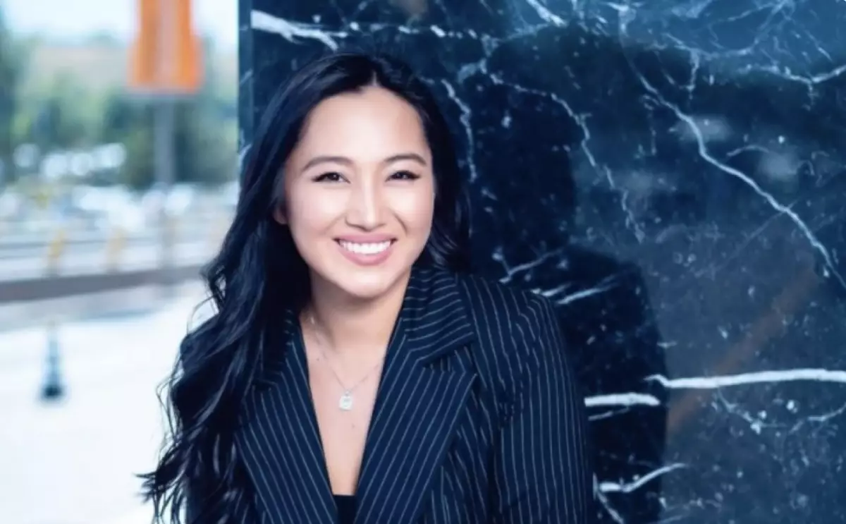 «Бақытты сезіндім»: Динара Қырықбаева 15 жыл күткен қуанышымен бөлісті (ВИДЕО)