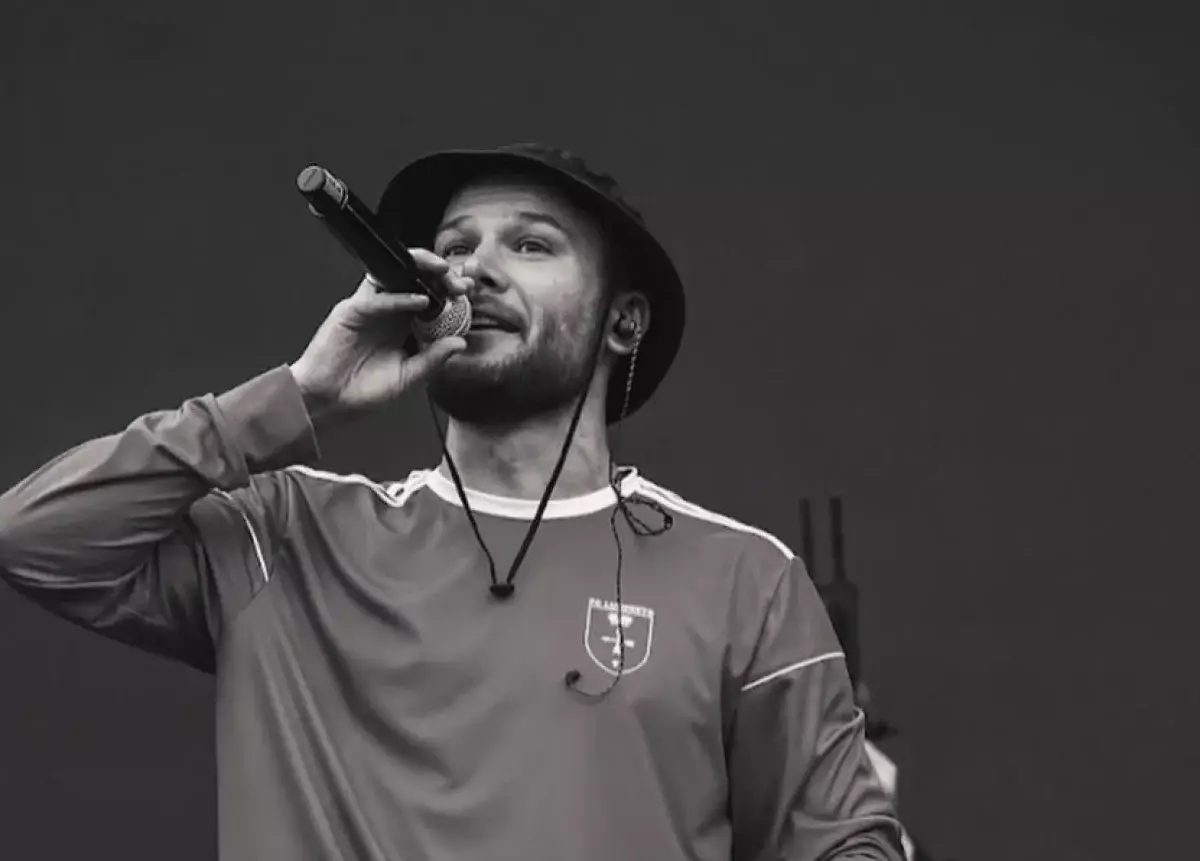 Россияне подают иск из-за отмены концерта Макса Коржа в Казахстане