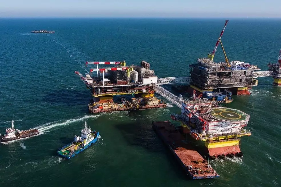 Проект на $1 млрд под вопросом: чем санкции против "Татнефти" грозят Казахстану