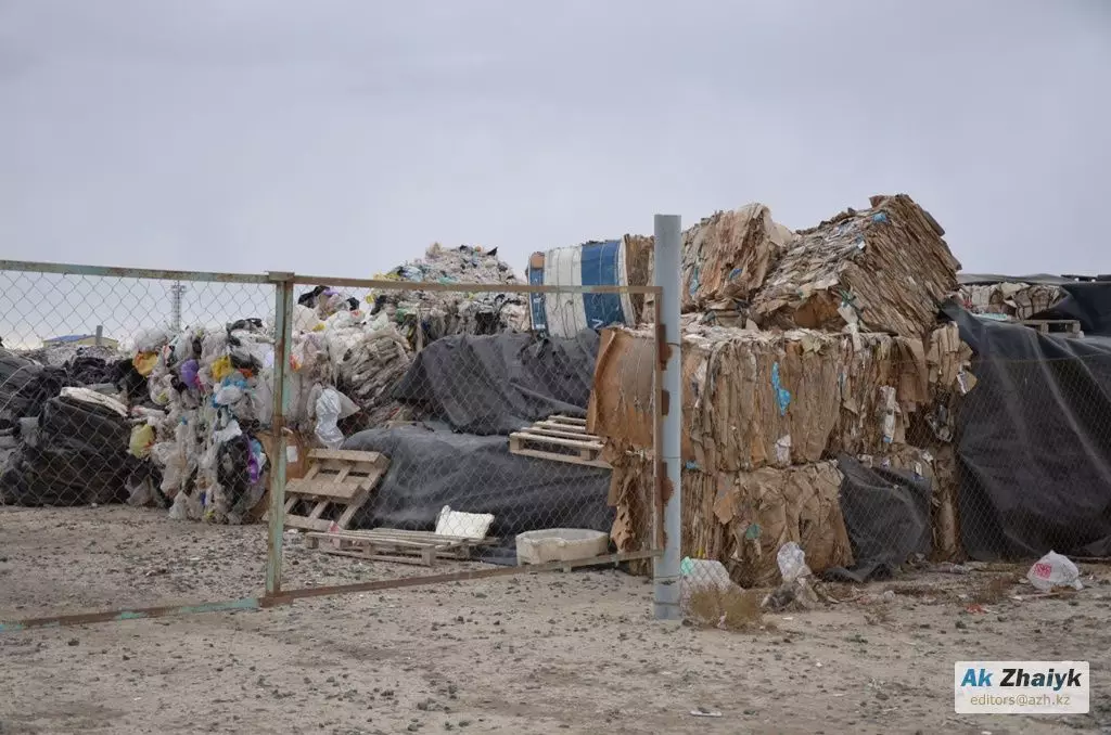 Казахстан утопает в отходах: переработка растёт, свалки переполнены