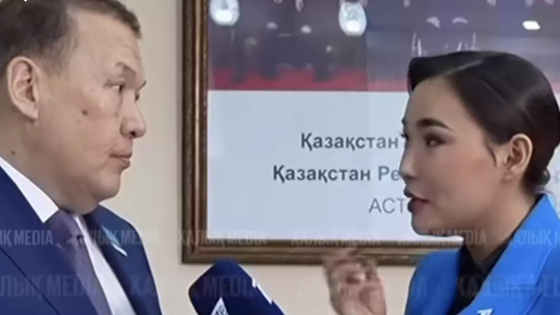 Депутат Әлиев журналистің қойған сұрағына ренжіп қалды