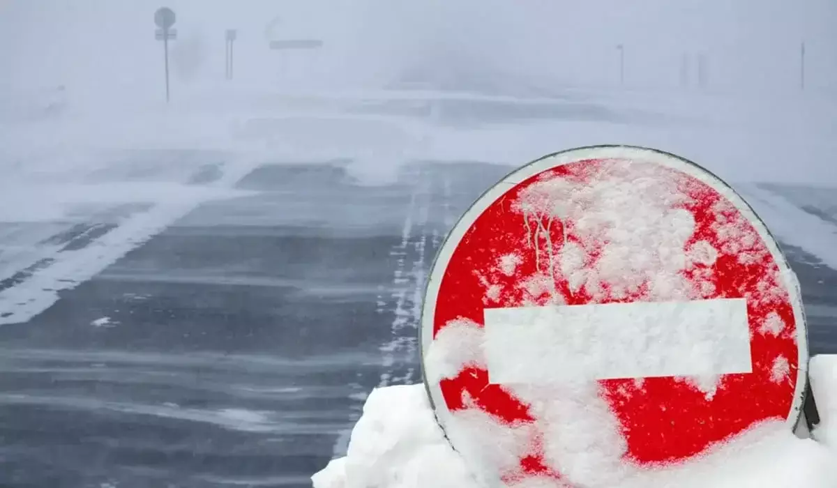 Движение закрыли на трассах в трех областях Казахстана