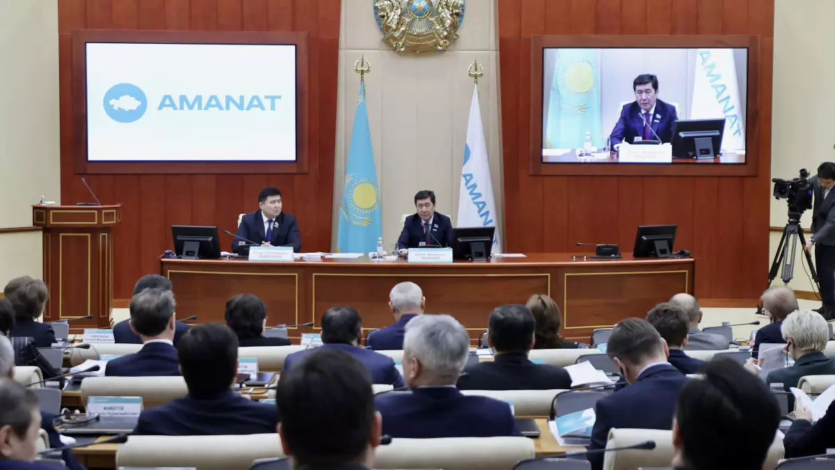 Ерлан Қошанов: Мемлекет басшысының реформалары мен бастамаларын қолдаймыз