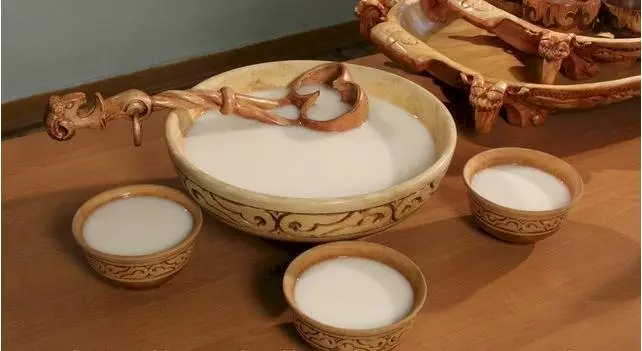 Ақтөбеде Qymyz shop атты интернет-дүкен есірткі сатып келген