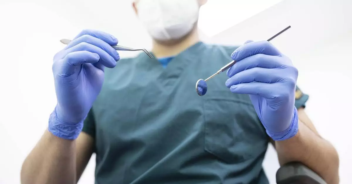  Адамдардың сау тісін жұлып, ақшаға қарық боп келген дәрігерлердің арты ашылды 