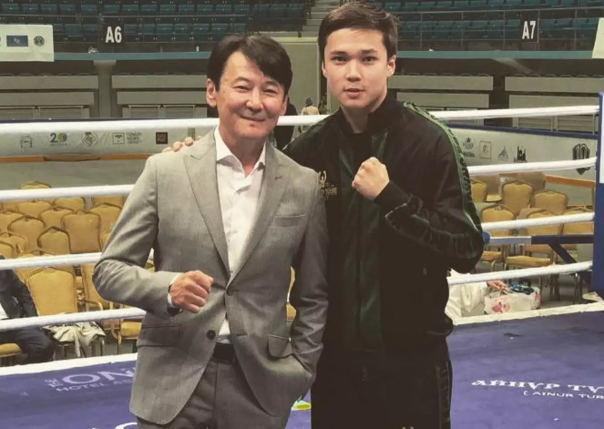 Кыдырали Болманов награжден орденом "Намыс" имени Бауржана Момышулы