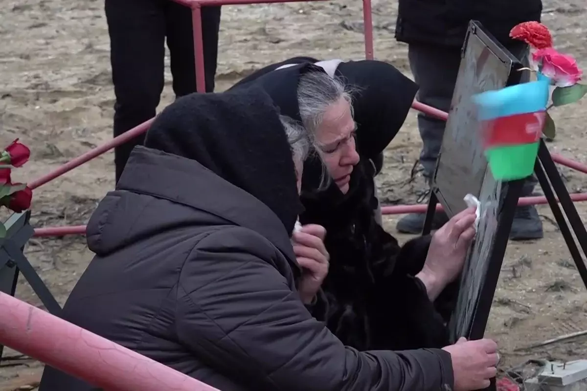 Спустя год после авиакатастрофы: на месте крушения самолета установлен мемориал