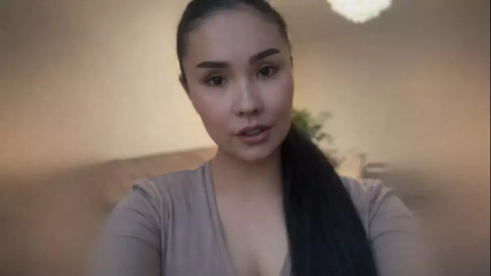 Сводница элитных эскортниц Айка рассекретила личность и сделала заявление