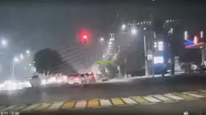 Алматыда жаяу жүргіншіні көлік қағып кетті