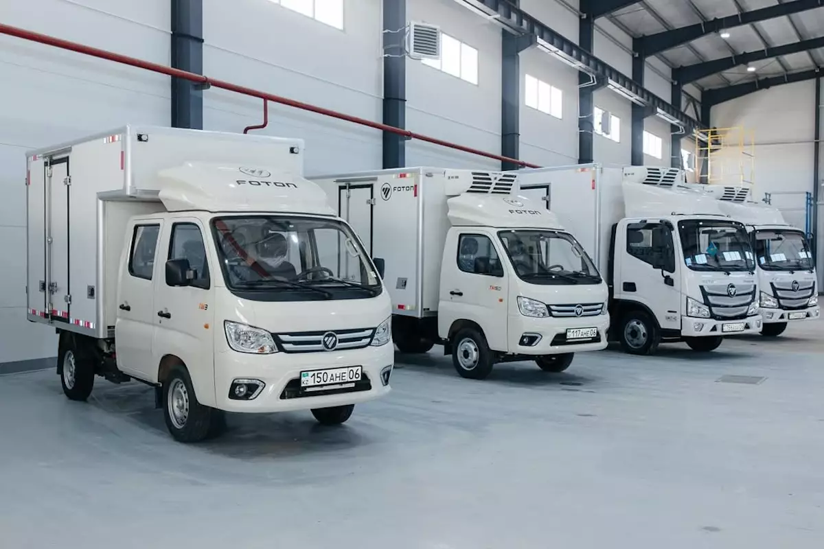 В Атырау открылся крупный логистический центр для стабилизации цен на продукты питания