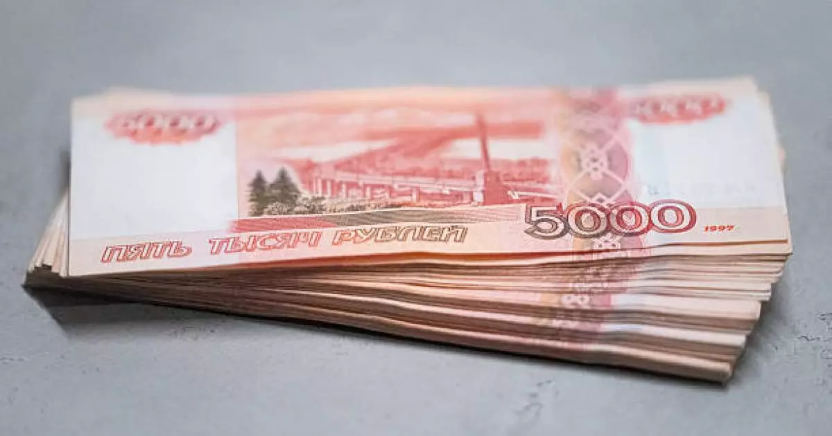  Bloomberg рубльді 2025 жылғы ең күшті валюта деп таныды 