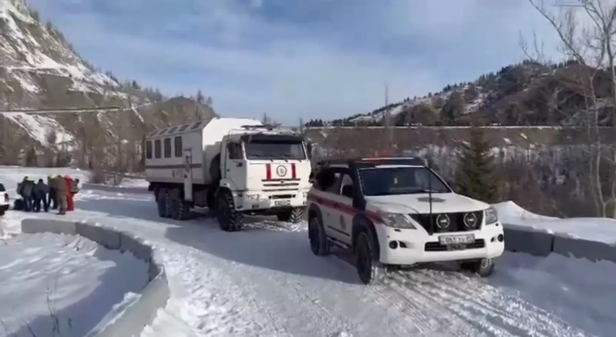 Алматы тауларында үш жігіт із-түссіз жоғалып кеткен: Біреуінің мәйіті табылды (видео)