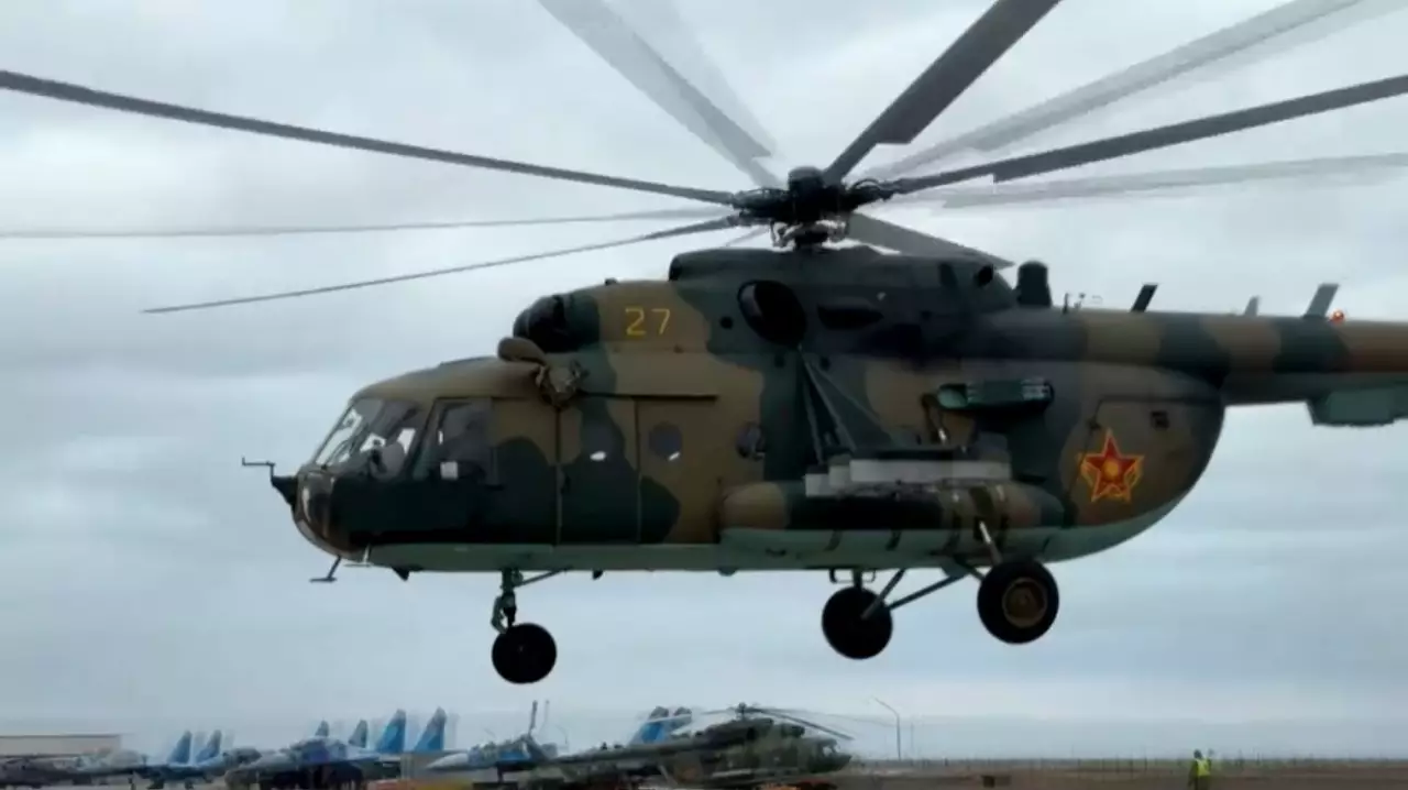 Учебно-тренировочные полёты провели военные лётчики Актау