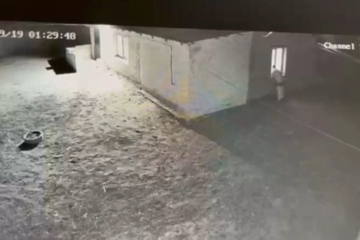 Домогатель под окнами: в Атырауской области мужчину осудили за сталкинг